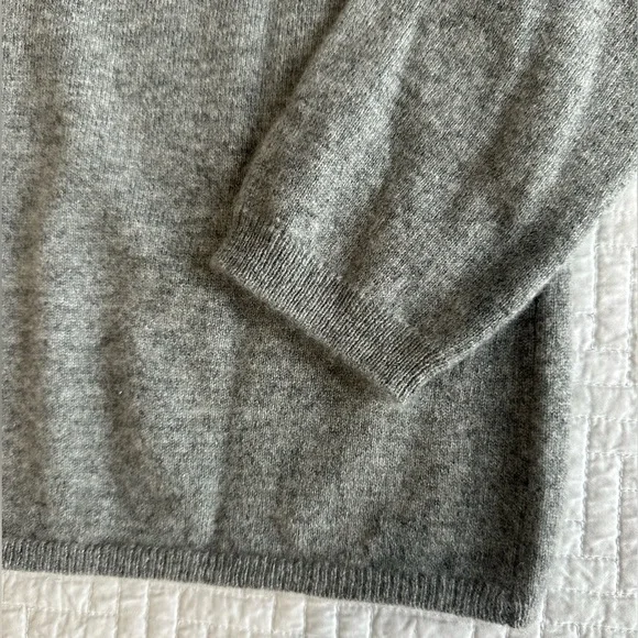 Allude Grey Cashmere Sweater Size L